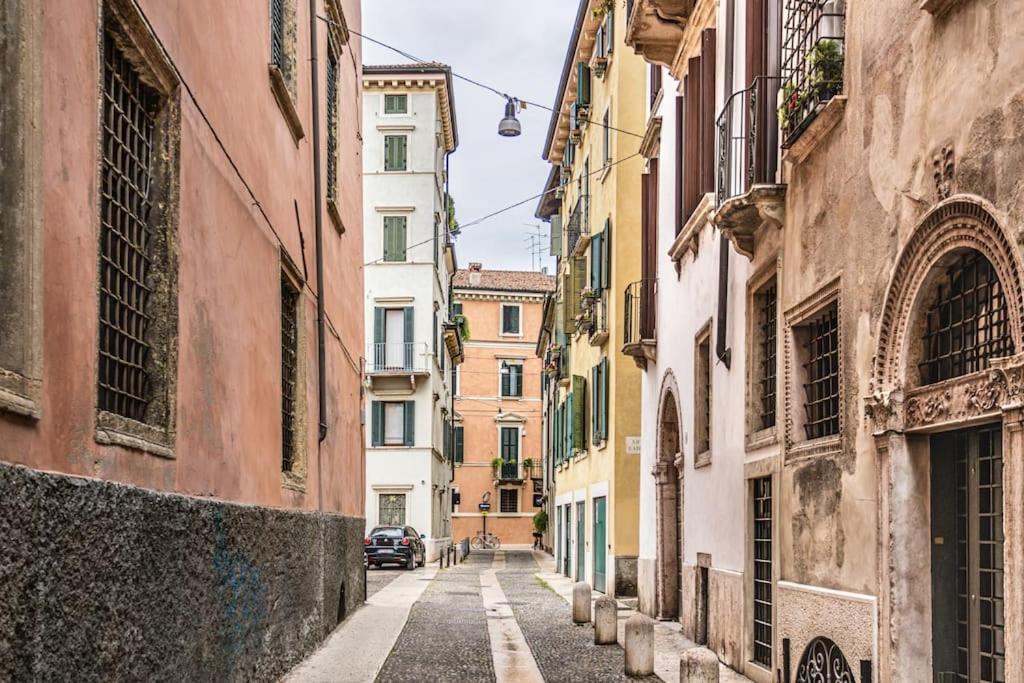 Residenza Angels @Piazzadelleerbe Leilighet Verona Eksteriør bilde